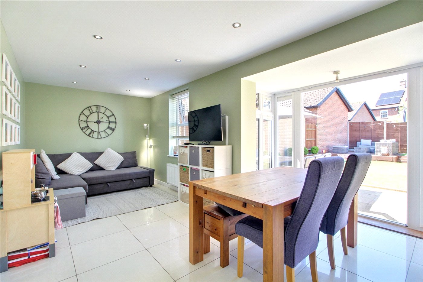 Family & Dining Area